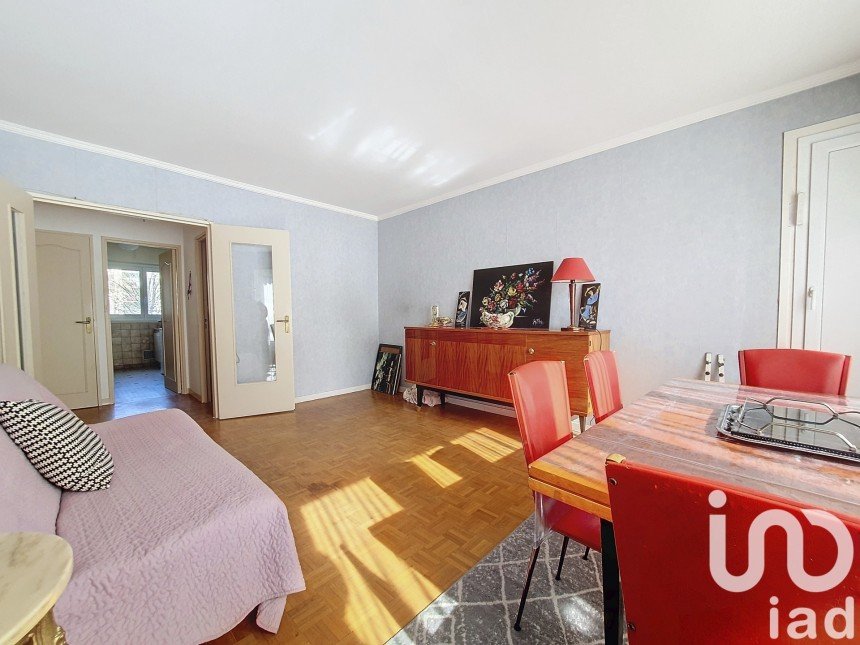 Apartment 3 rooms of 62 m² in Livry-Gargan (93190)