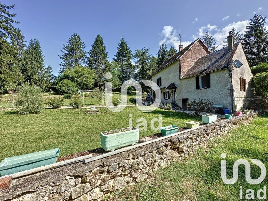 Country house 7 rooms of 212 m² in Lavau (89170)