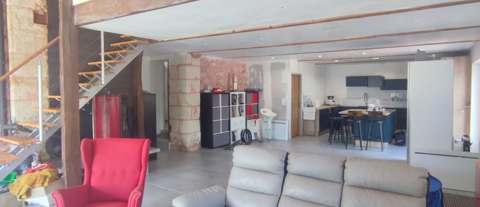 House 6 rooms of 156 m² in Neuillé-Pont-Pierre (37360)