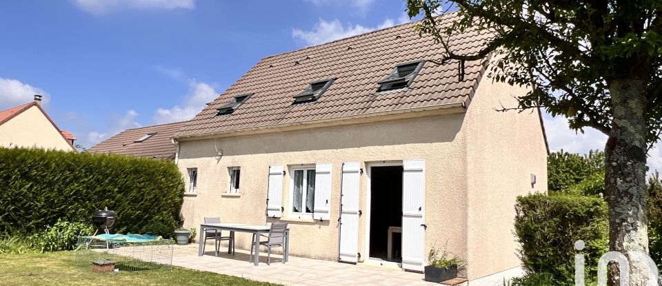 Traditional house 7 rooms of 114 m² in Saint-Pathus (77178)