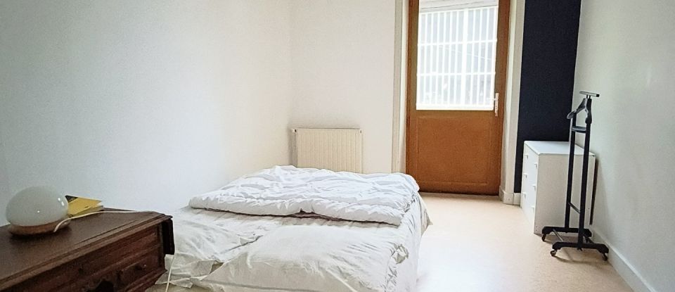 Apartment 5 rooms of 85 m² in Sain-Bel (69210)