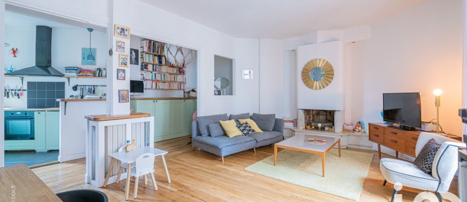Appartement 3 pièces de 69 m² à Montreuil (93100)