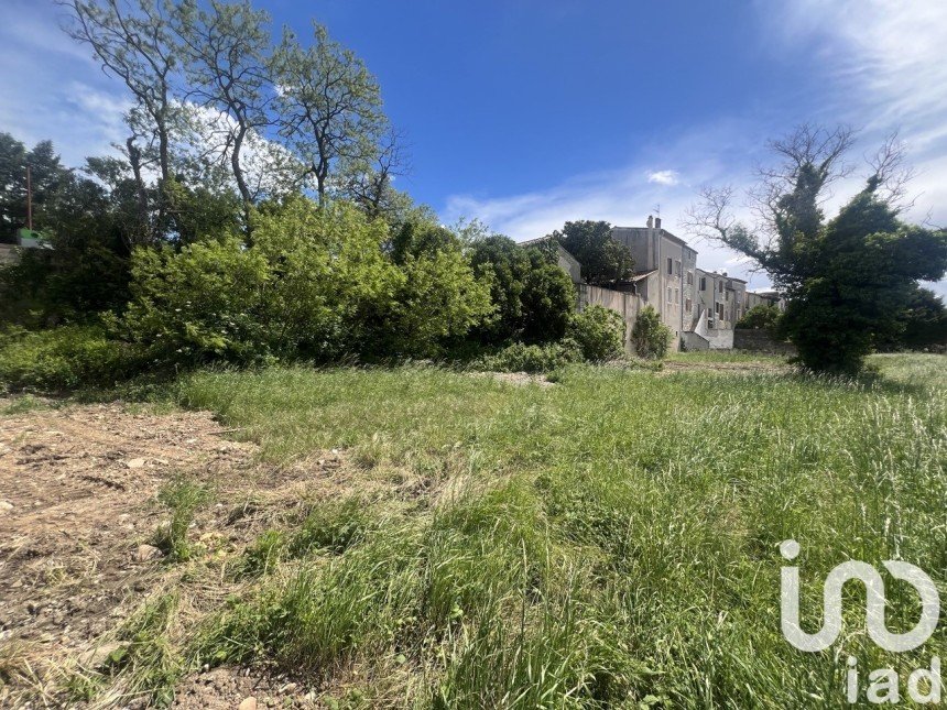 Land of 1,330 m² in La Coucourde (26740)