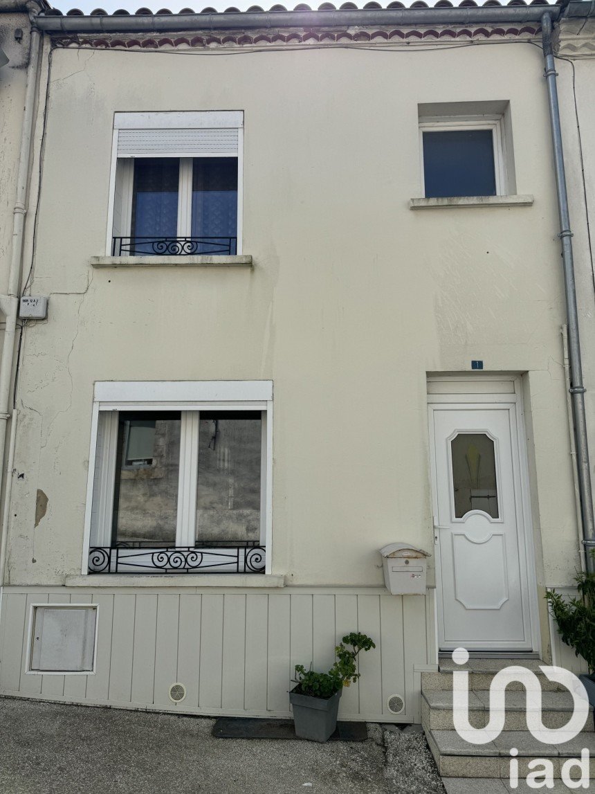 Vente Maison 102m² 4 Pièces à Mortagne-sur-Gironde (17120) - Iad France