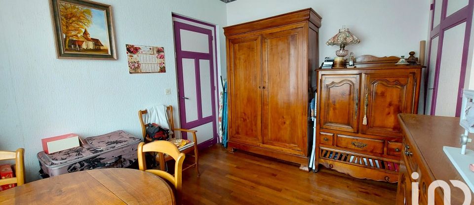 Traditional house 6 rooms of 170 m² in Buzançais (36500)