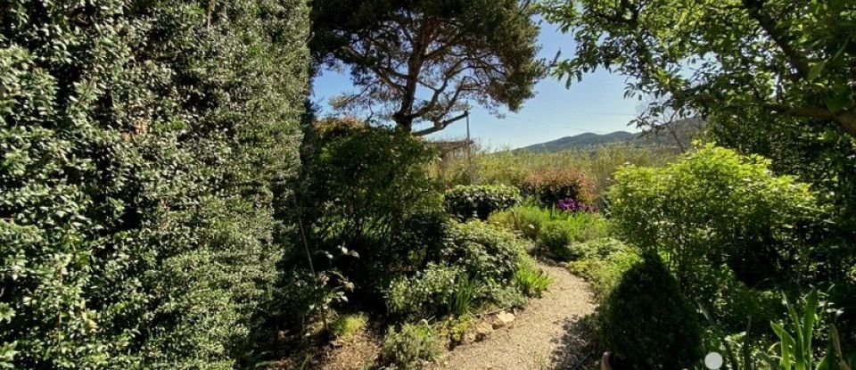 Traditional house 8 rooms of 182 m² in Vaison-la-Romaine (84110)