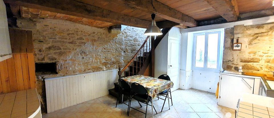 House 7 rooms of 286 m² in Chasseneuil-sur-Bonnieure (16260)