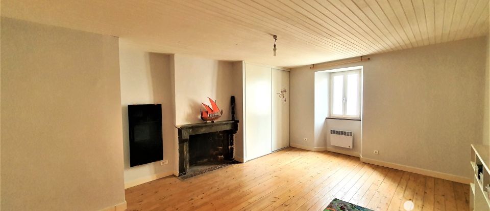 House 7 rooms of 286 m² in Chasseneuil-sur-Bonnieure (16260)