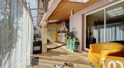 Traditional house 4 rooms of 106 m² in Fos-sur-Mer (13270)