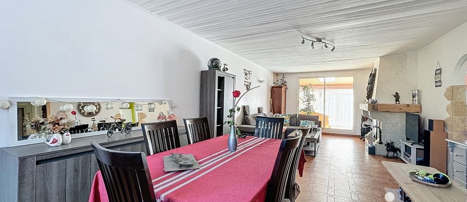 Traditional house 4 rooms of 106 m² in Fos-sur-Mer (13270)