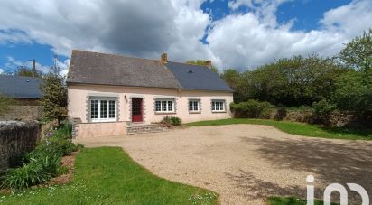 Country house 6 rooms of 130 m² in Saint-Poix (53540)