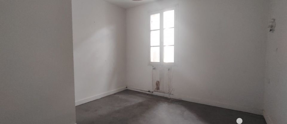 Building in Coutras (33230) of 85 m²