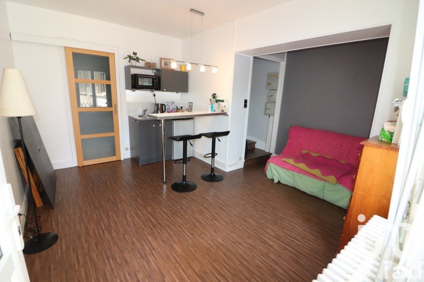 Studio 2 rooms of 46 m² in Bayeux (14400)