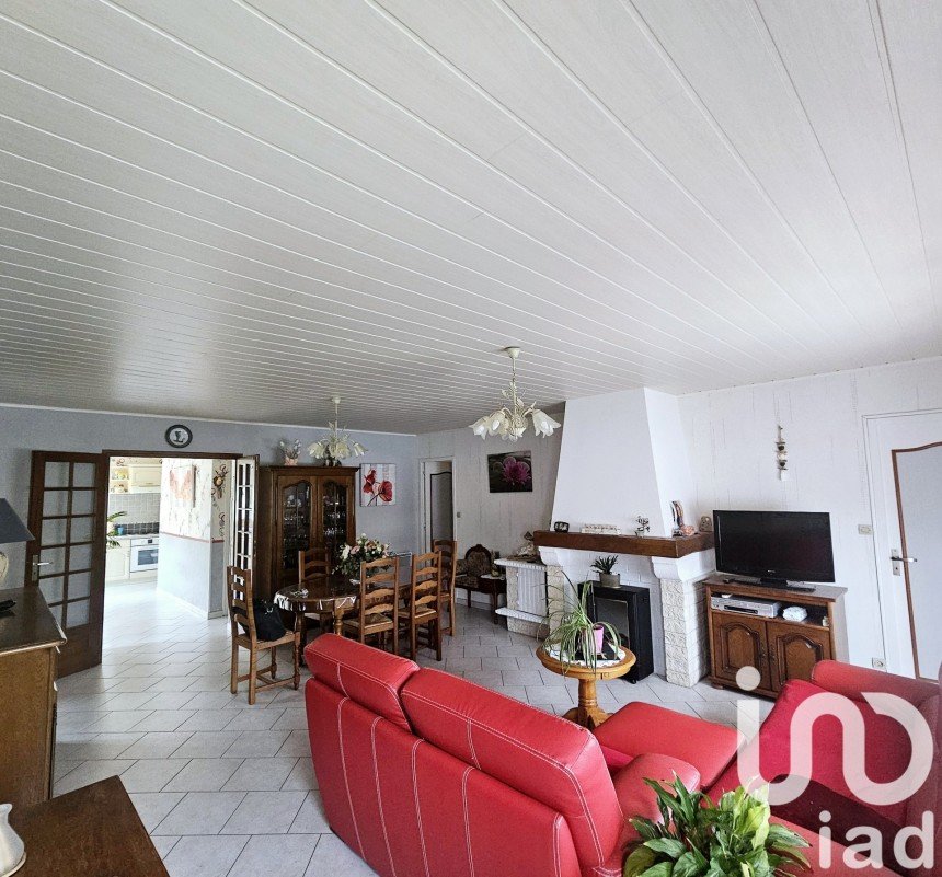 Pavilion 5 rooms of 110 m² in Thiant (59224)