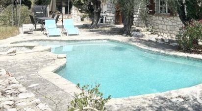 House 6 rooms of 167 m² in Roquefort-les-Pins (06330)