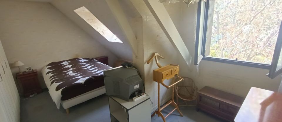 House 7 rooms of 133 m² in Saint-Germain-lès-Arpajon (91180)