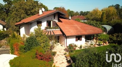 House 6 rooms of 230 m² in Valleiry (74520)