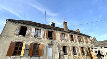 Traditional house 7 rooms of 166 m² in Villeneuve-sur-Yonne (89500)