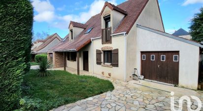 Traditional house 7 rooms of 153 m² in Mandres-les-Roses (94520)