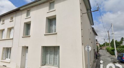 Maison de ville 5 pièces de 103 m² à Frontenay-Rohan-Rohan (79270)