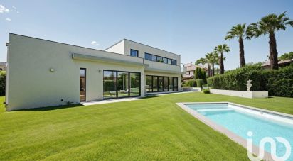 House 6 rooms of 204 m² in Grimaud (83310)