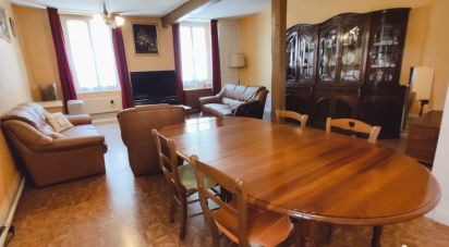 House 6 rooms of 185 m² in Mâcon (71000)