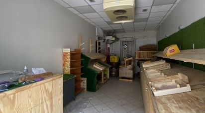 Retail property of 35 m² in Marseille (13009)