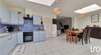 Town house 8 rooms of 143 m² in Saint-André-lez-Lille (59350)