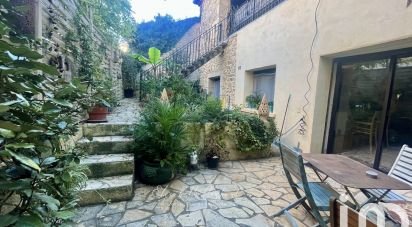 House 8 rooms of 220 m² in Villeveyrac (34560)