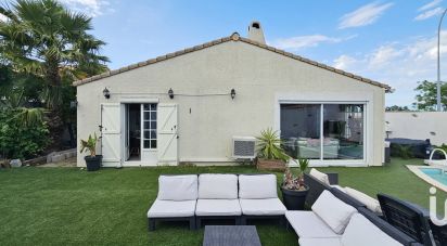 House 5 rooms of 117 m² in Châteauneuf-les-Martigues (13220)