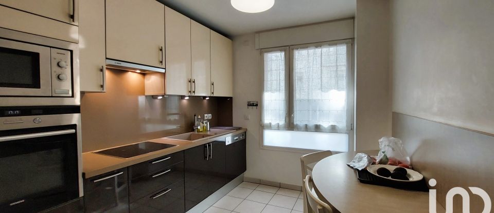 Apartment 3 rooms of 69 m² in Issy-les-Moulineaux (92130)