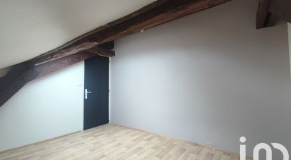 Apartment 3 rooms of 30 m² in Lisieux (14100)