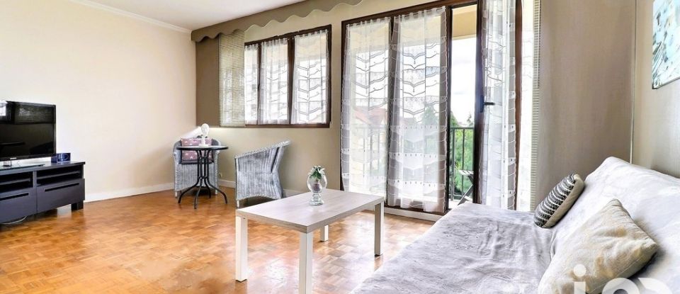 Apartment 4 rooms of 74 m² in Neuilly-sur-Marne (93330)