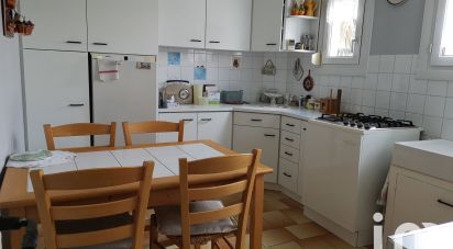House 3 rooms of 75 m² in Brest (29200)