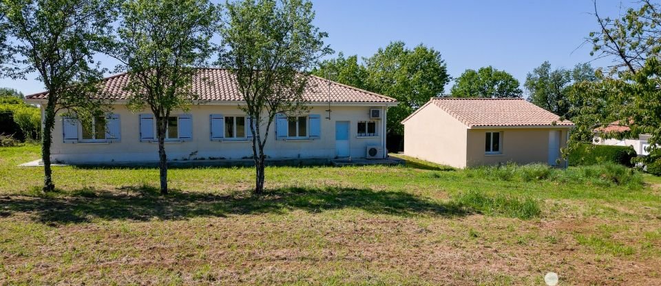 Country house 5 rooms of 104 m² in Saint-Sornin (16220)