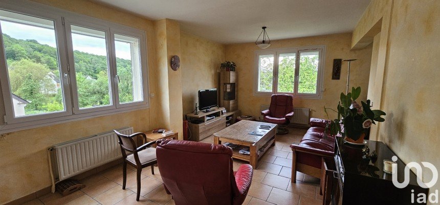 House 6 rooms of 160 m² in Aiglemont (08090)