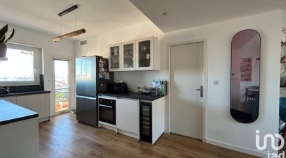 Apartment 3 rooms of 94 m² in Toulon (83000)
