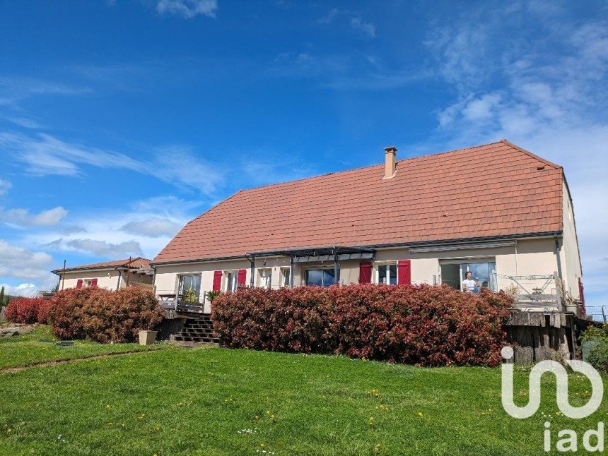 Traditional house 8 rooms of 280 m² in Berbiguières (24220)