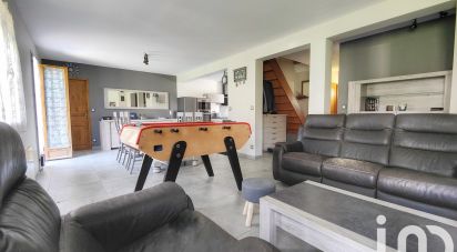 Maison traditionnelle 6 pièces de 121 m² à Neauphlette (78980)