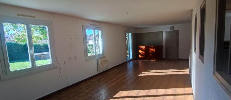 House 8 rooms of 171 m² in Arbent (01100)