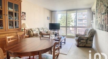 Apartment 3 rooms of 72 m² in Maurepas (78310)