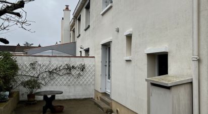 House 4 rooms of 76 m² in Cholet (49300)
