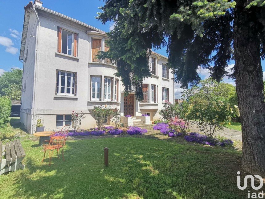 Apartment 3 rooms of 77 m² in Vitry-sur-Seine (94400)