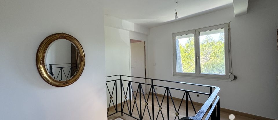 Traditional house 8 rooms of 155 m² in Marolles-en-Hurepoix (91630)