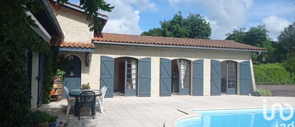 Maison traditionnelle 6 pièces de 136 m² à Le Pian-Médoc (33290)