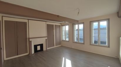 Town house 6 rooms of 128 m² in Gacé (61230)