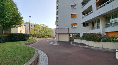 Apartment 1 room of 34 m² in Cergy (95000)