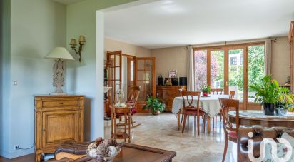 Maison traditionnelle 7 pièces de 141 m² à Brunoy (91800)