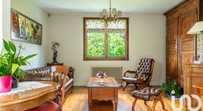 Maison traditionnelle 7 pièces de 147 m² à Brunoy (91800)
