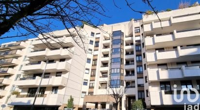 Apartment 3 rooms of 72 m² in Vanves (92170)